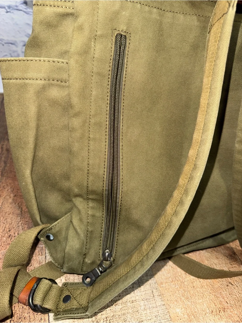 Gootium Backpack Army Green  The Gootium Canvas Backpack in Army Green